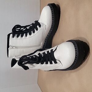 True Craft Size 7 Korri Combat Boots, White Faux Crocodile.